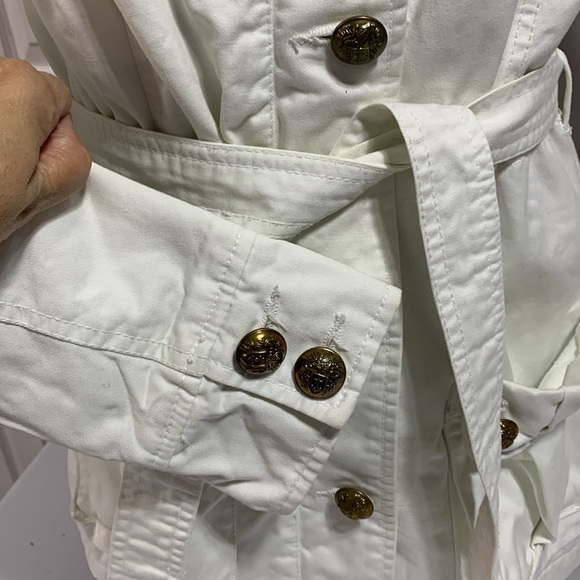 ❤️ TNTGIRLS White Jacket - Picture 4 of 5